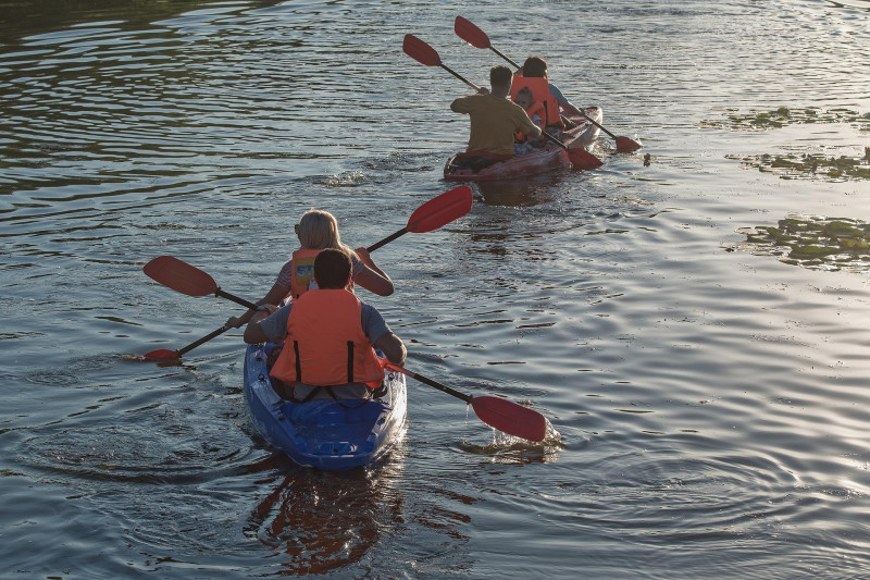 kayak-g98f85c932-1920-2397