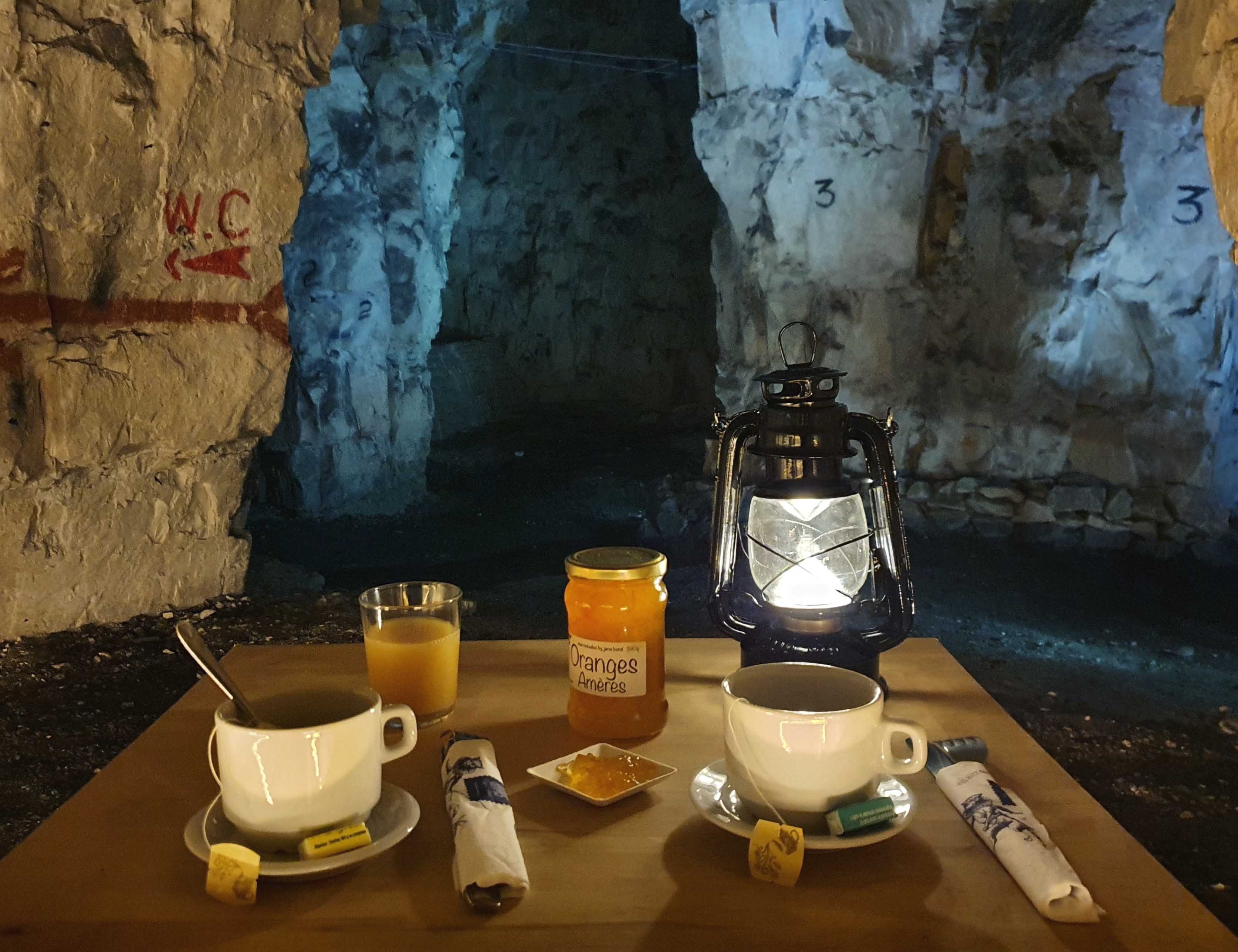 Underground Breakfast